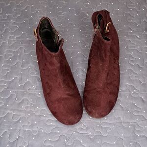 Burgundy ankle boots size 7 / 8